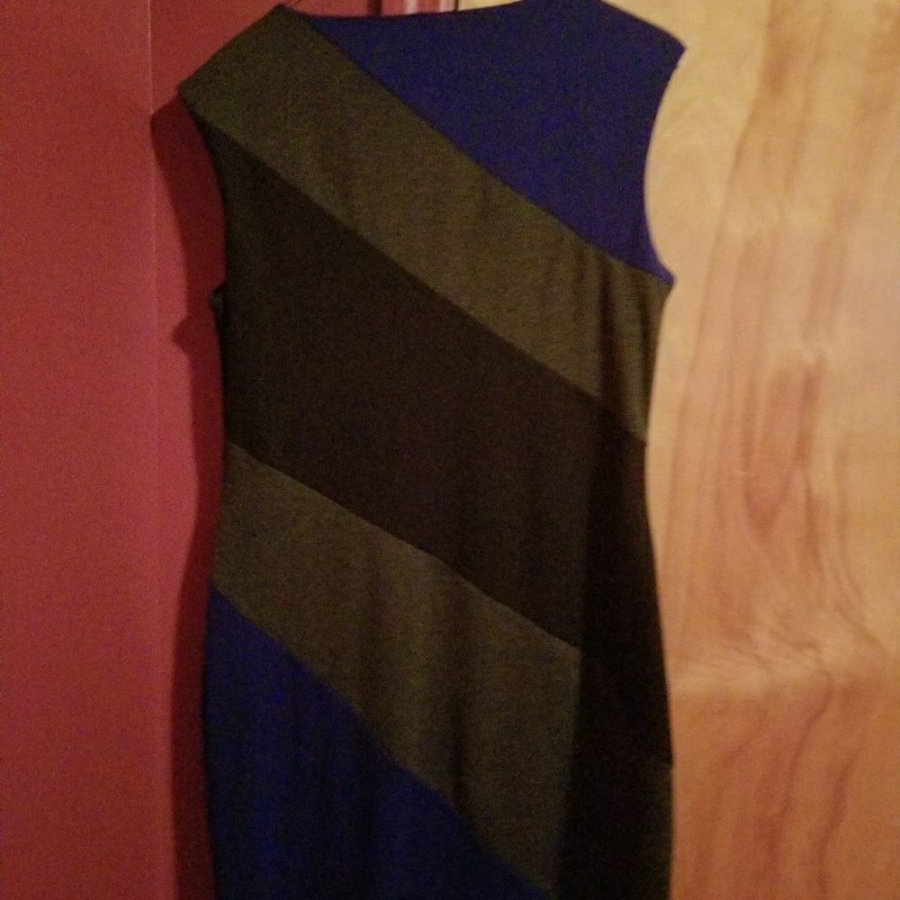 Color block sleeveless dress